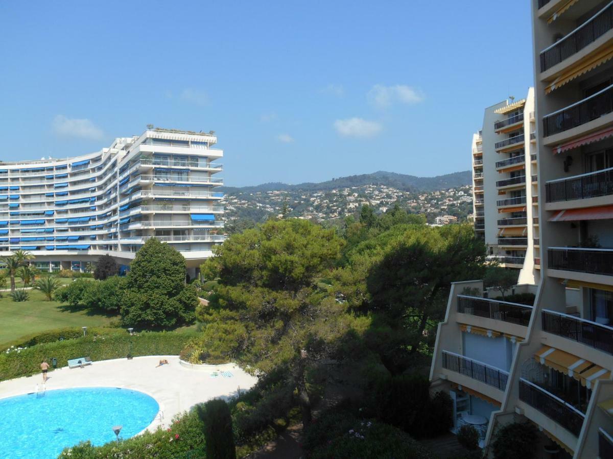 Appartement Le France - Vacances Cote D'Azur Mandelieu Exterior foto